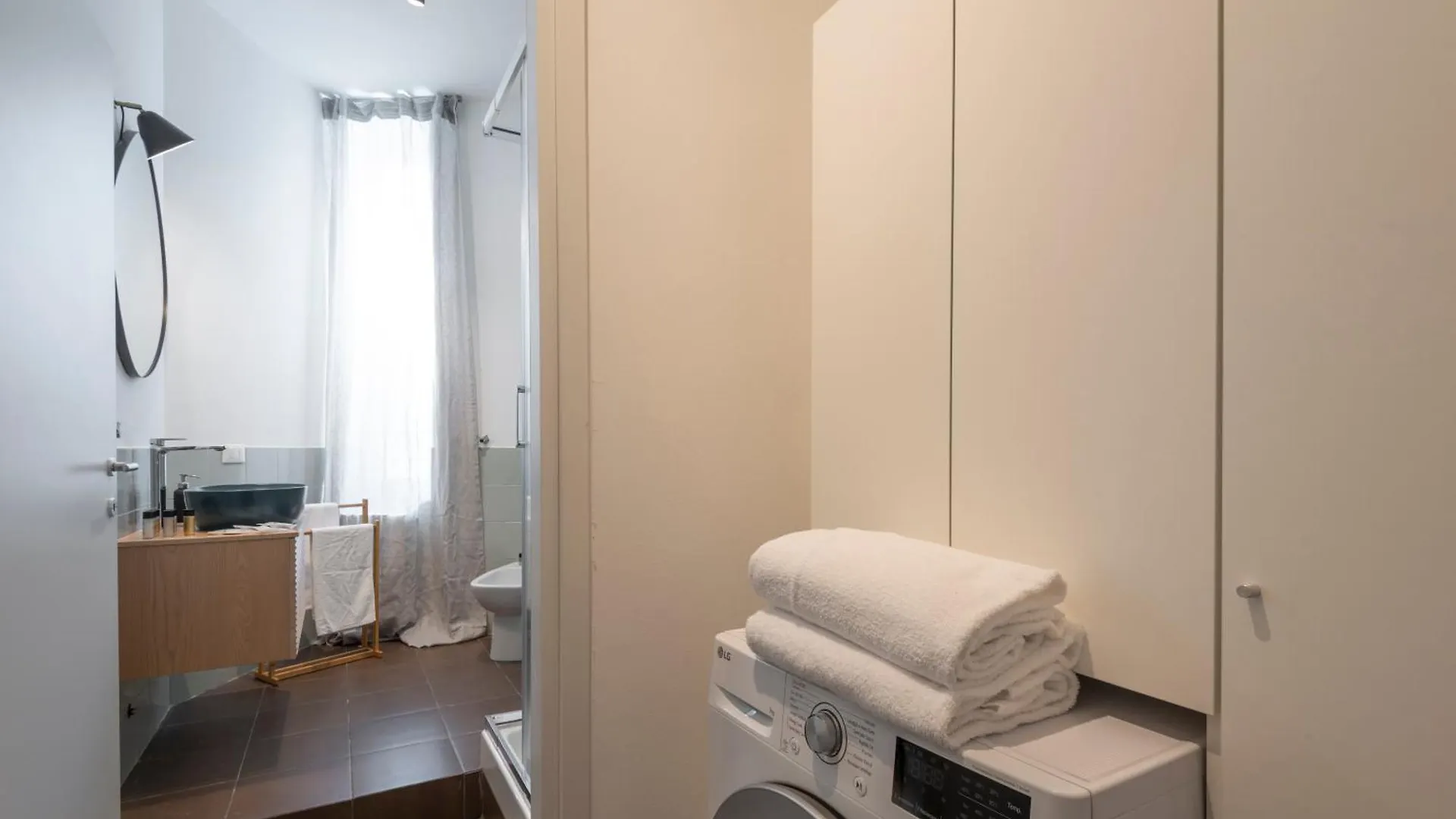 Bazzi, 49 - Bocconi University Milan Apartment