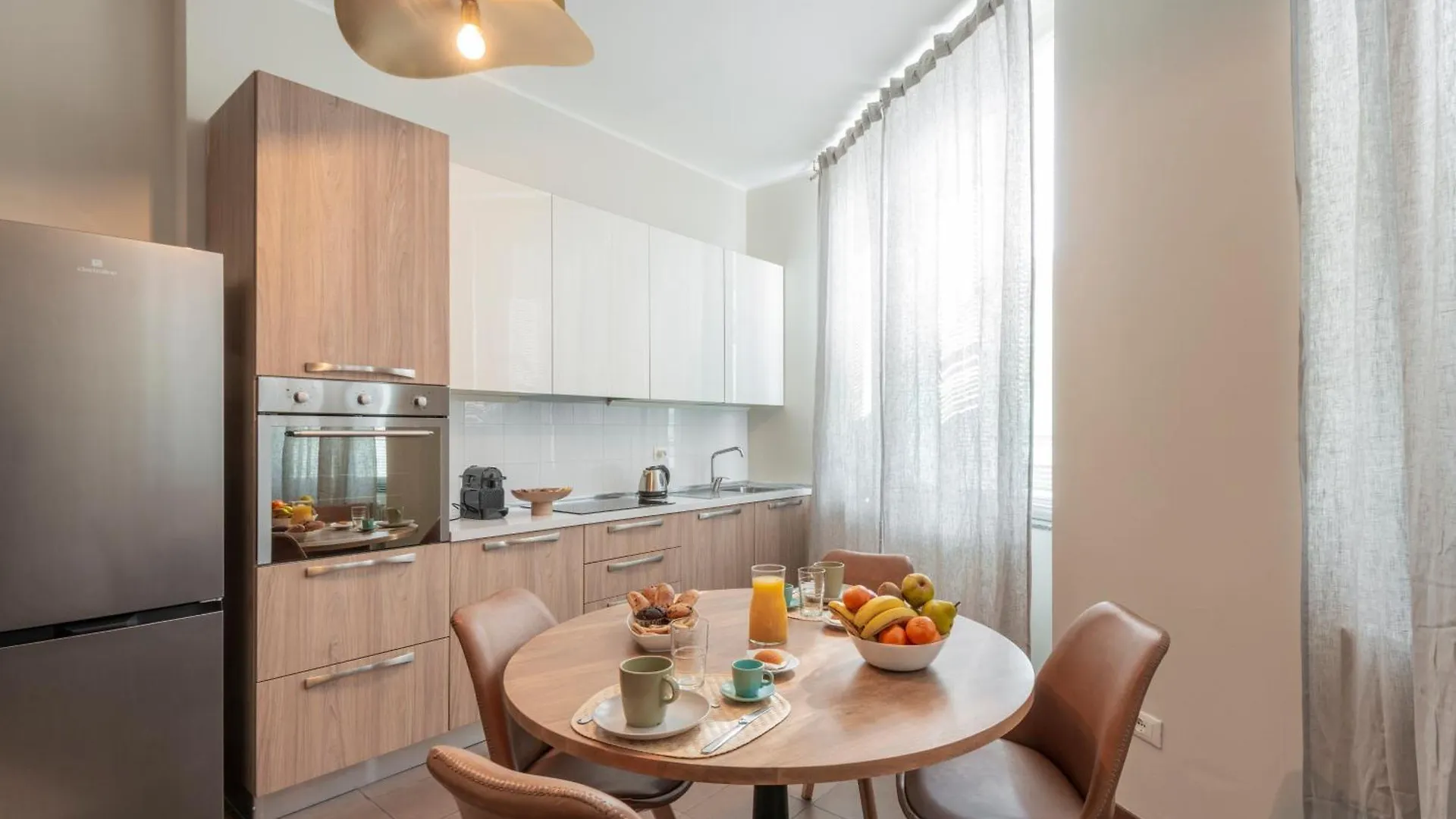 Apartment Bazzi, 49 - Bocconi University Milan Italy