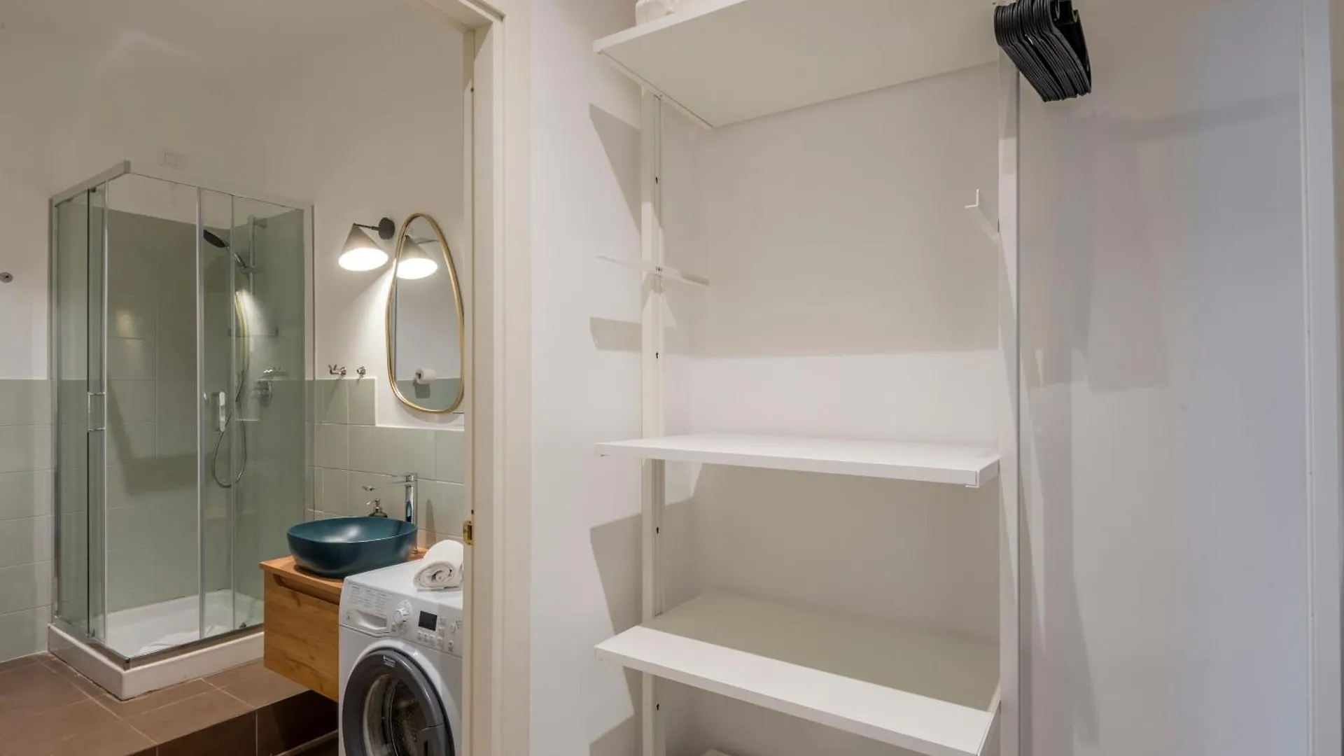 Apartment Bazzi, 49 - Bocconi University Milan Italy