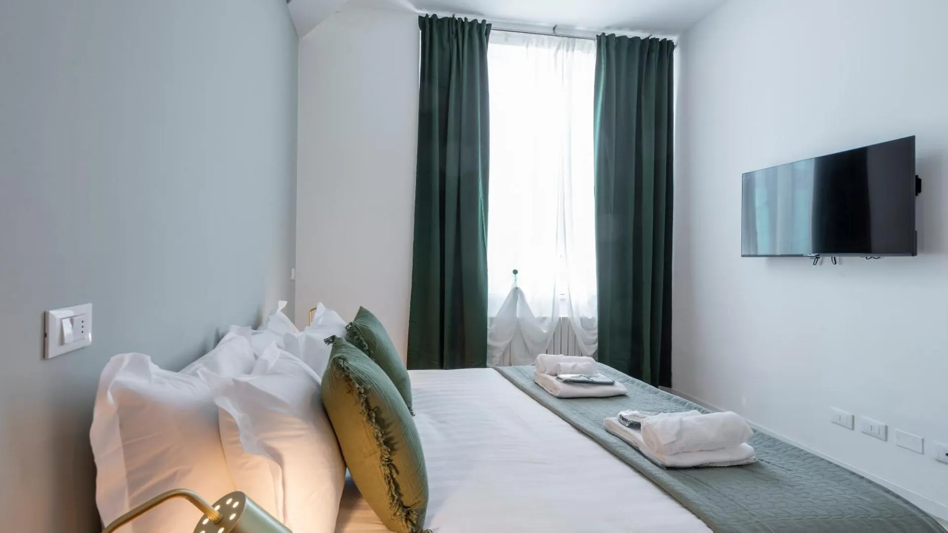 Bazzi, 49 - Bocconi University Milan Apartment