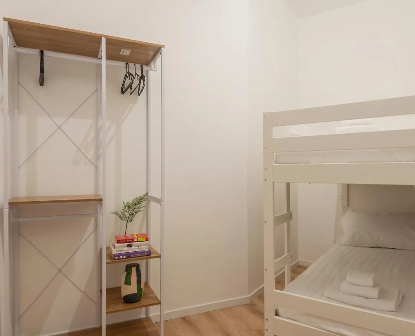 Apartment Bazzi, 49 - Bocconi University Milan