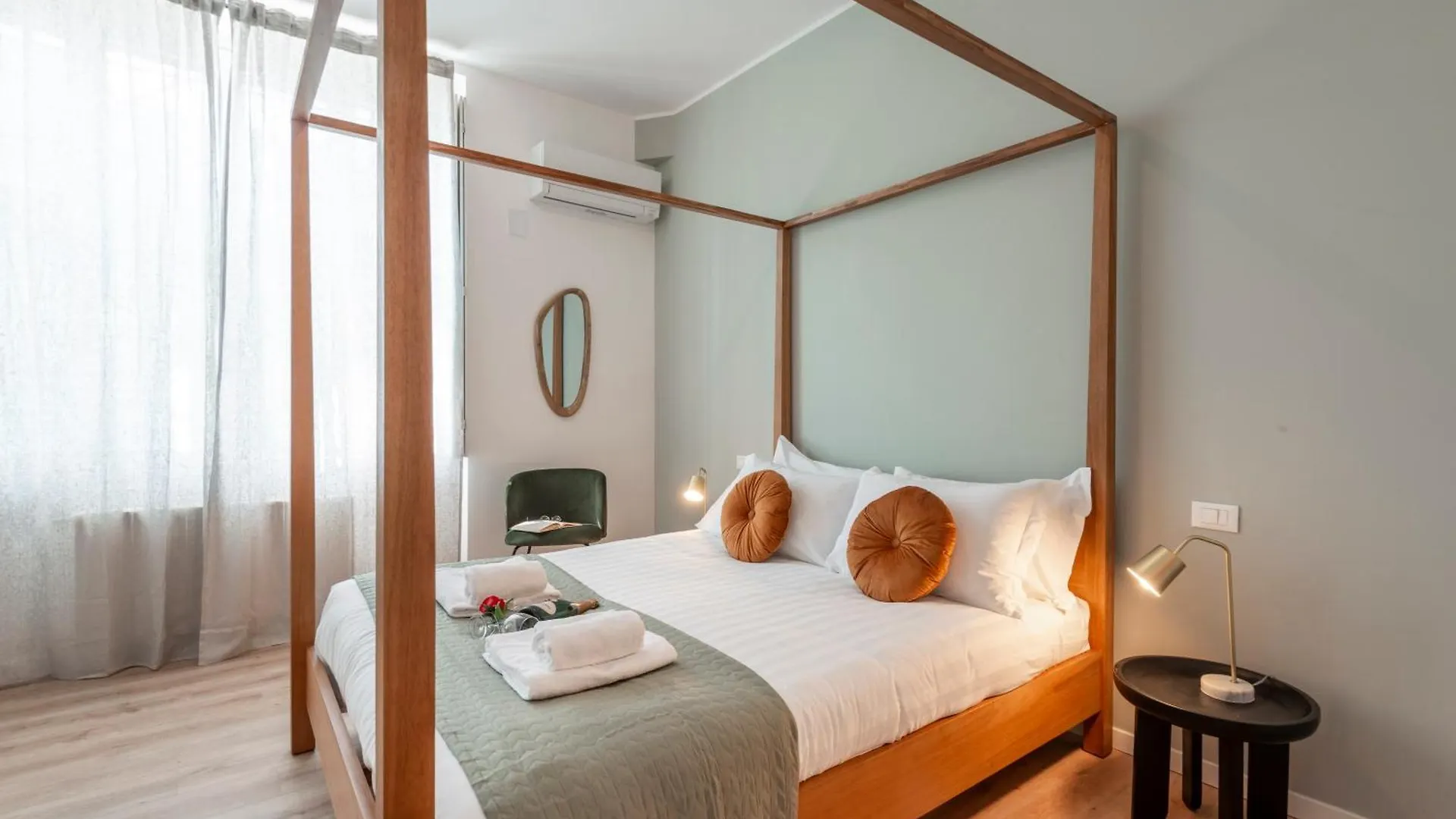Apartment Bazzi, 49 - Bocconi University Milan Italy