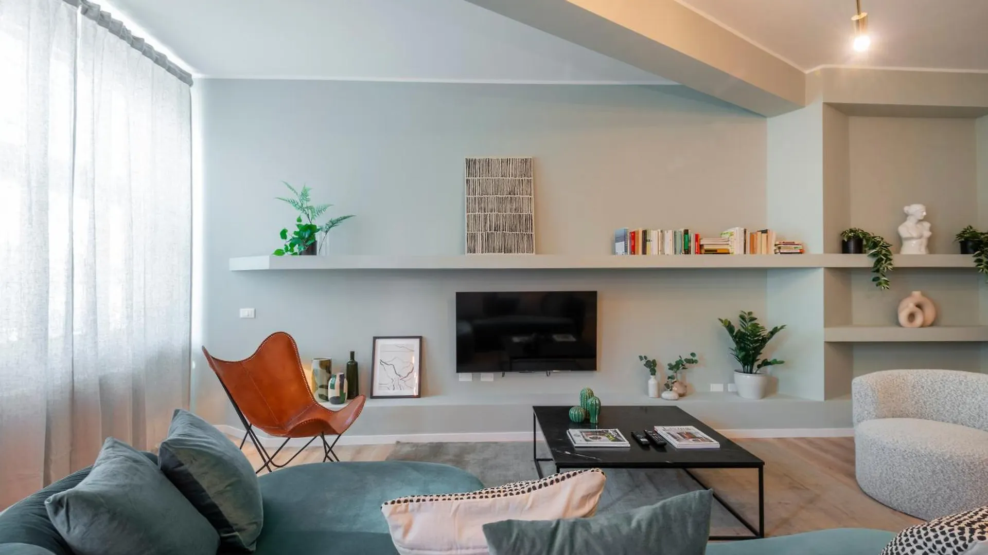 Bazzi, 49 - Bocconi University Milan Apartment